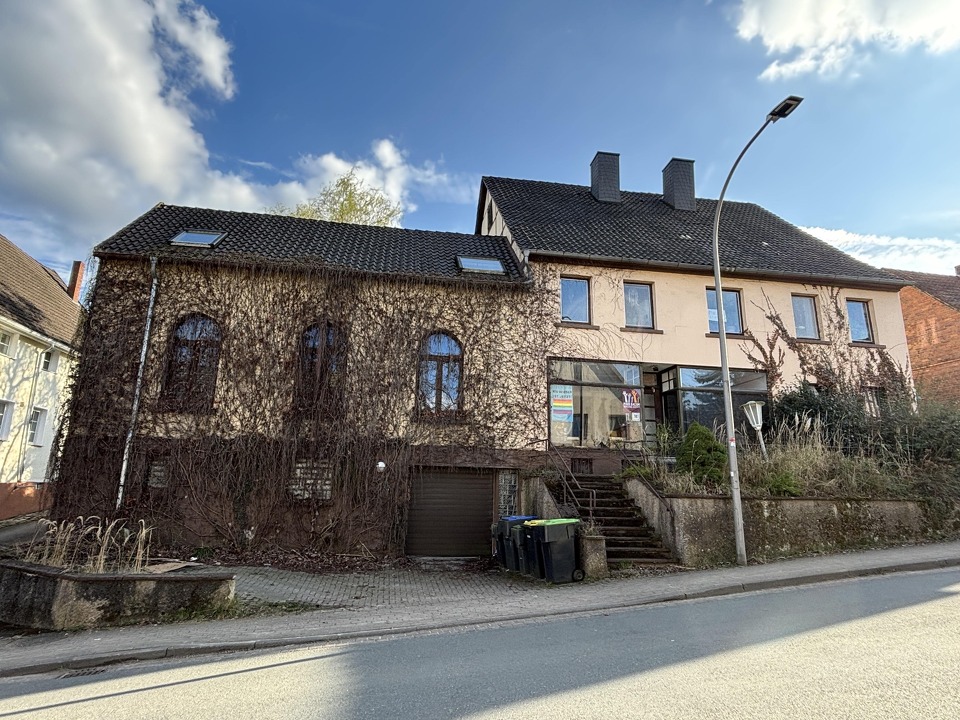 Straßenansicht