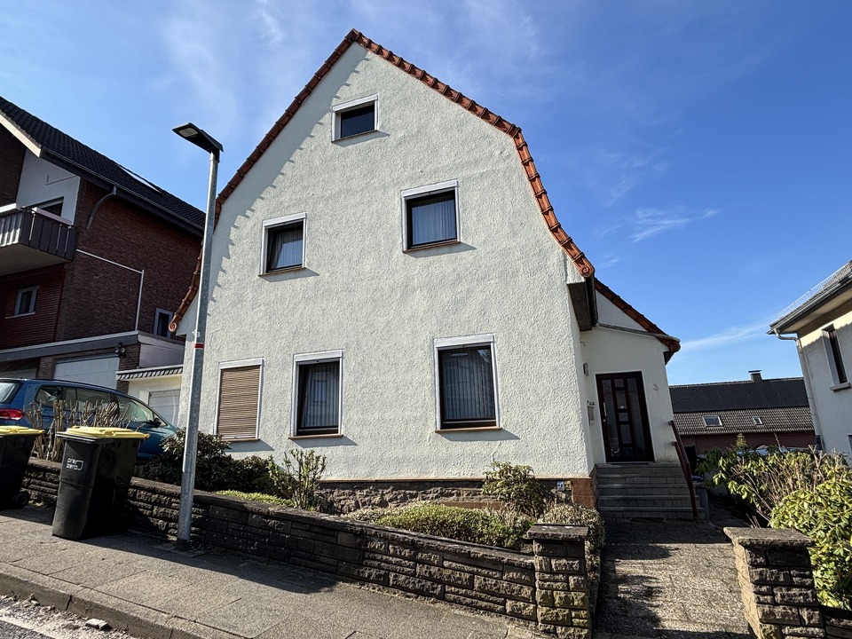 Straßenansicht