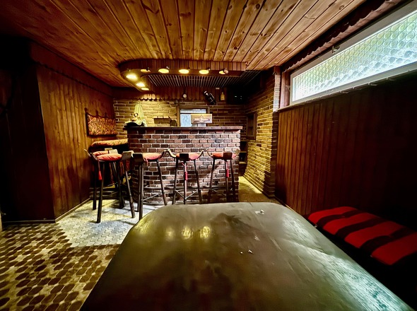 Kellerbar