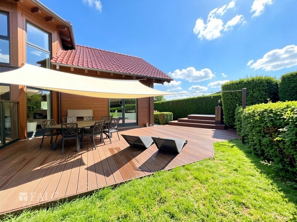 Terrasse vom Garten