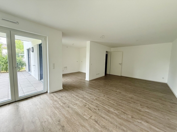 Wohn-Esszimmer mit Küche
