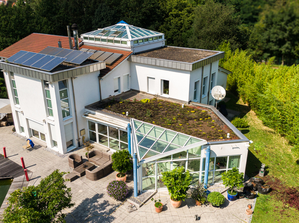 Hauptgebäude