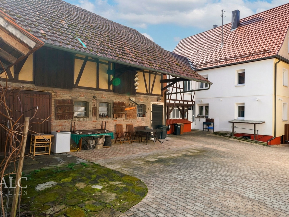 Innenhof ...
