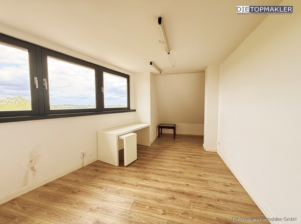Büro / Gaeste Zimmer