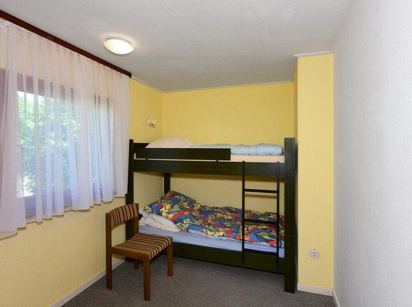 Schlafzimmer 2