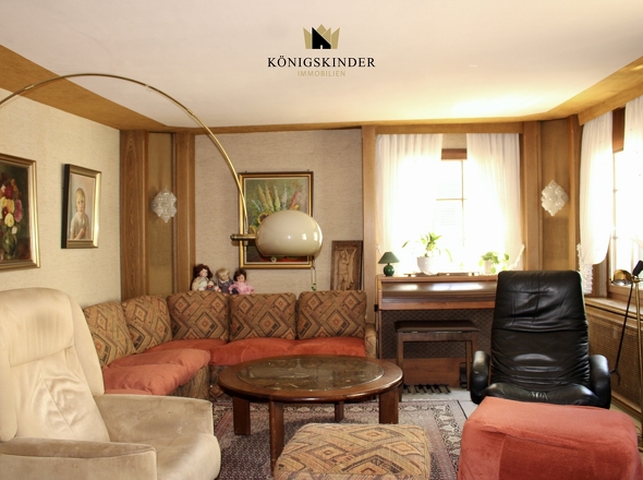 1.OG Wohnzimmer  (Erste Wohnung)