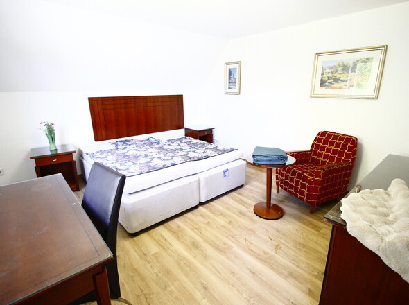Schlafzimmer 2 OG