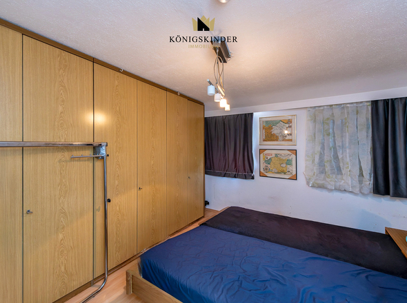 Schlafzimmer DG