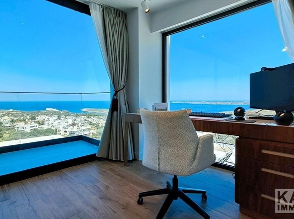 Arbeitszimmer