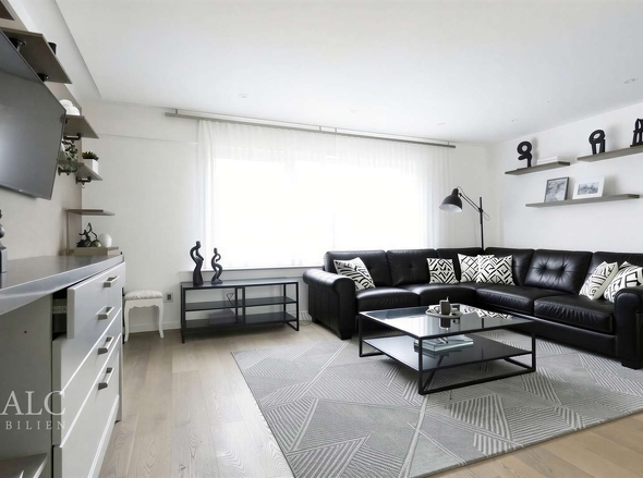Wohnzimmer EG - (KI generiert)