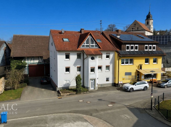 Straßenansicht