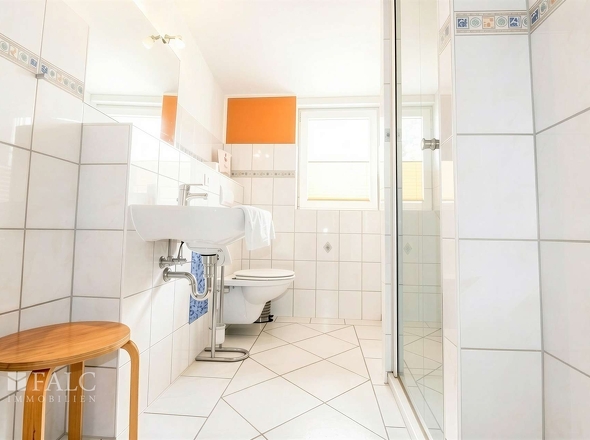 Badezimmer im Dachgeschoss