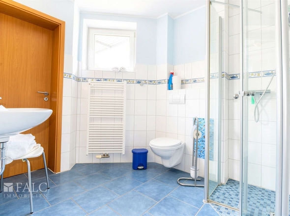 Badezimmer im Erdgeschoss