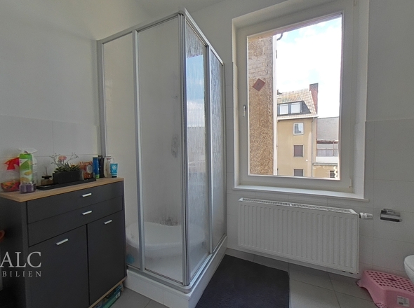 2 OG Badezimmer