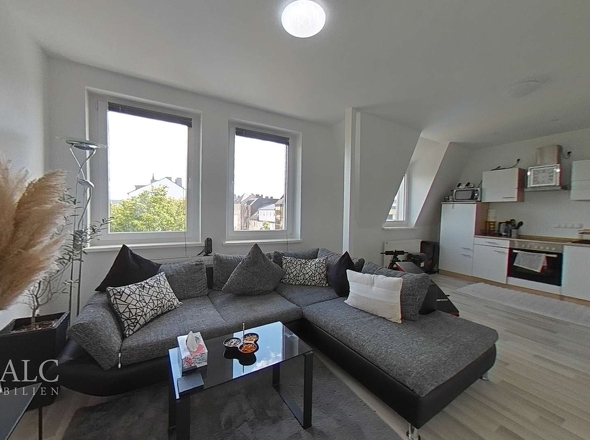 3 OG Wohnzimmer mit Küche