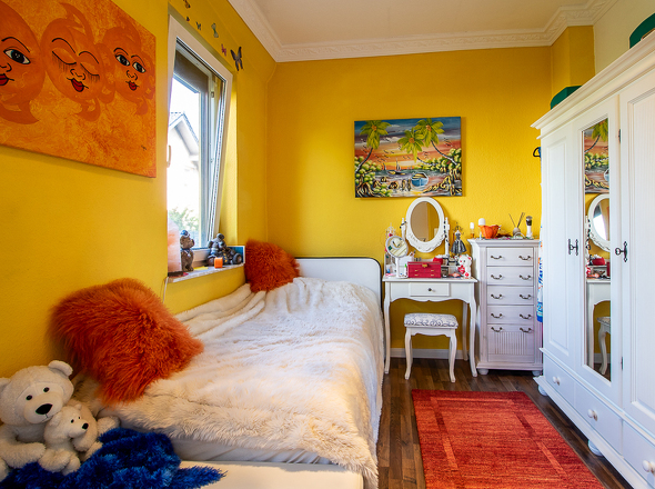 Wohnung-Erdgeschoss: Zimmer