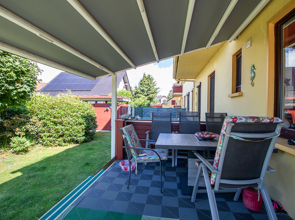 Wohnung-Erdgeschoss: Terrasse