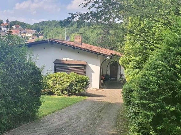 Zufahrt Einfamilienhaus