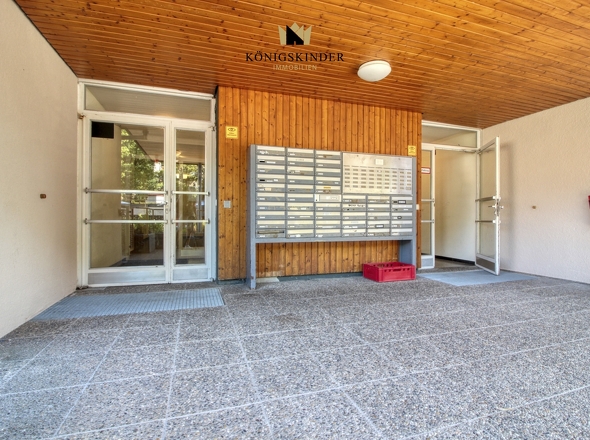 gepflegter Hauseingang 