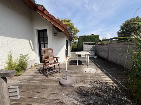 Eine der zwei Terrassen