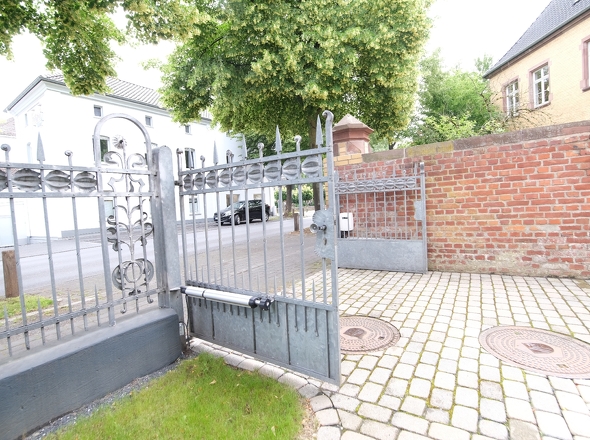 Elektrisches Tor