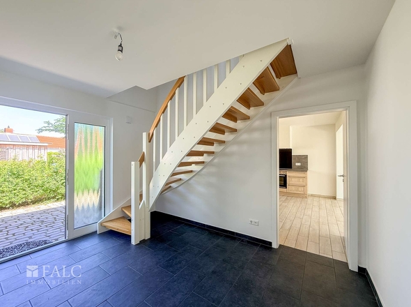 Flur mit Treppe