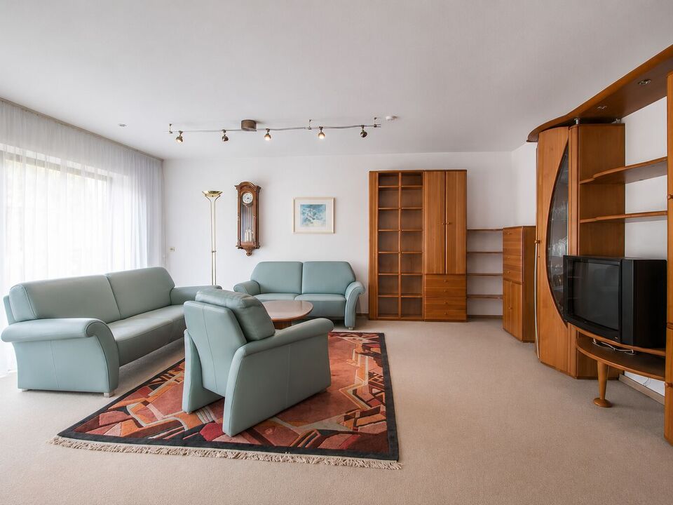 Erdgeschoss: Wohnzimmer - Persönliche Gegenstände virtuell entfernt 