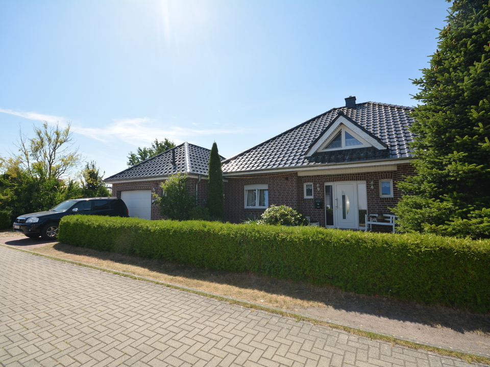 Straßenansicht