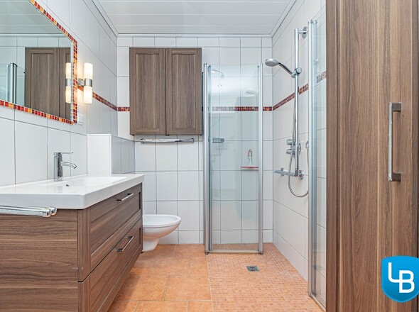 Duschbad mit bodengleicher Dusche