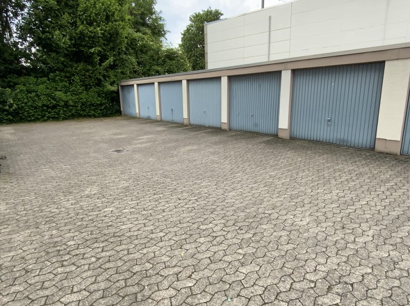 eine eigene Garage ist im Kaufpreis inbegriffen