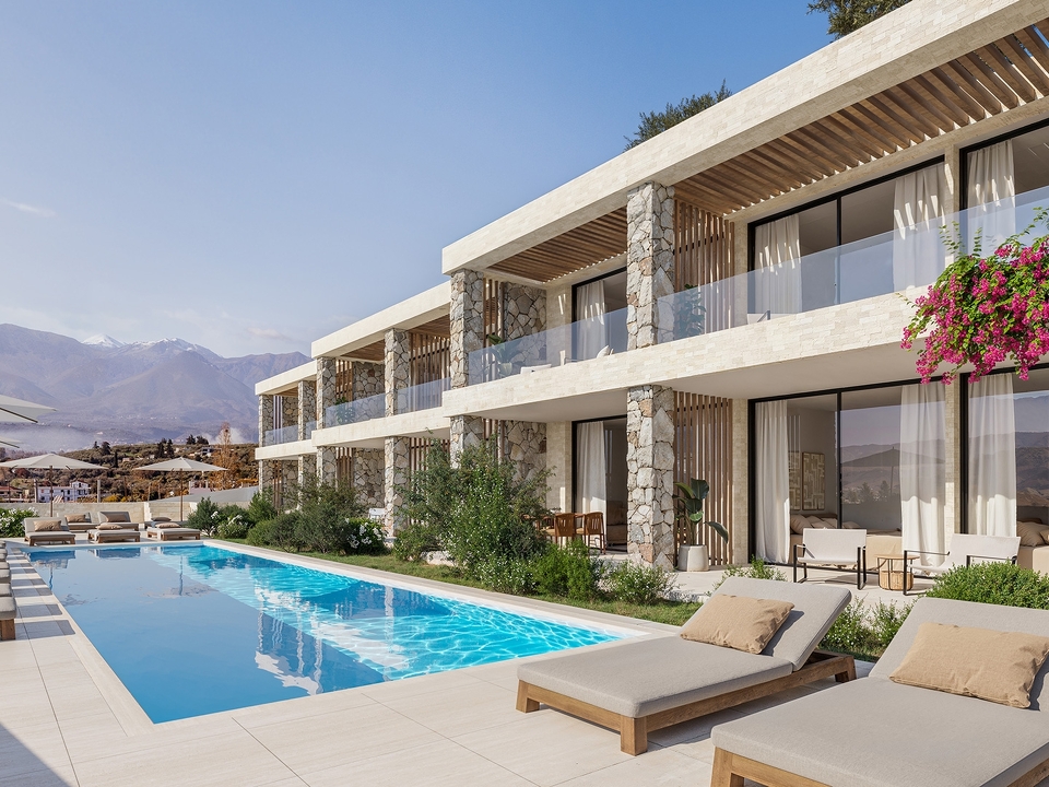 Poolbereich mit Bergblick