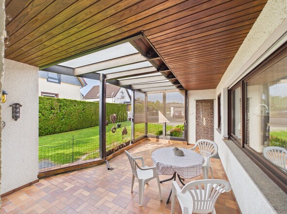 EG - Überdachte Terrasse