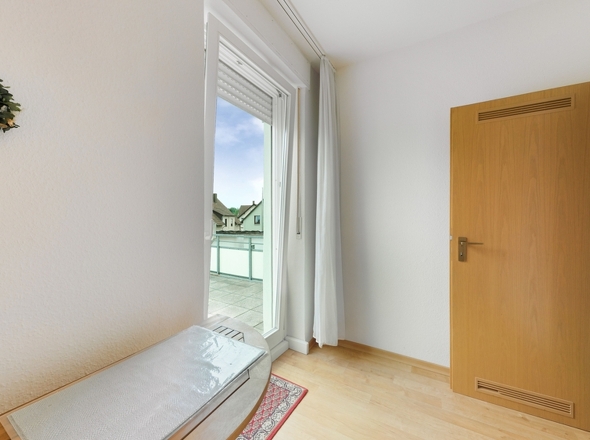 Zimmer mit Zugang zur Dachterrasse