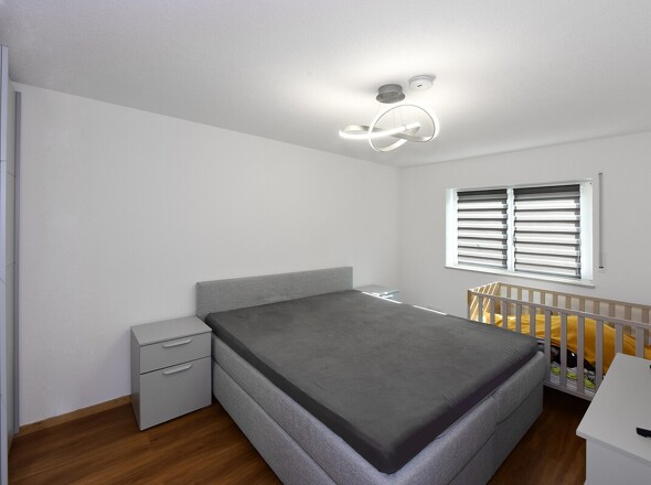 Schlafzimmer 1