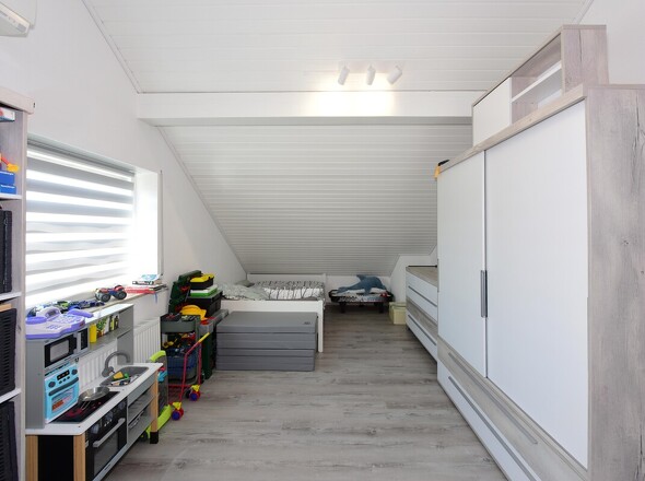 Schlafzimmer 2