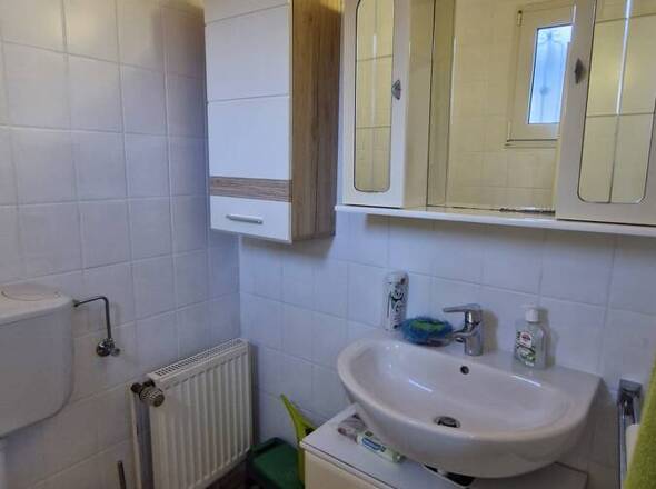Badezimmer unten.jpg