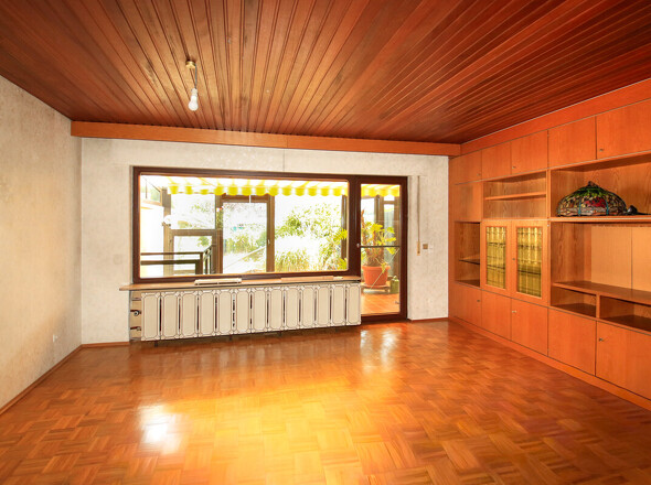 EG Wohnzimmer Blick 2