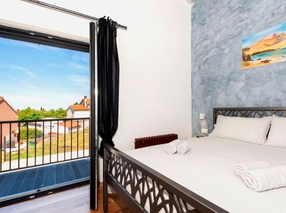 Haus H2453P 
