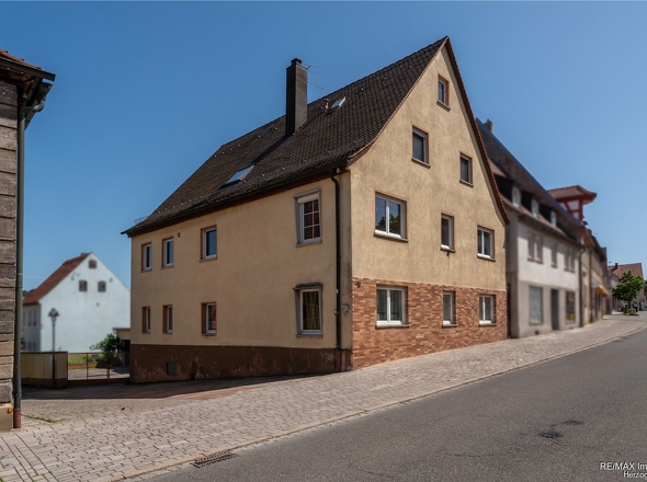 Straßenansicht