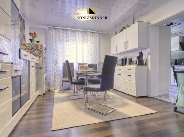 Wohnzimmer (Zweite Wohnung 2.OG