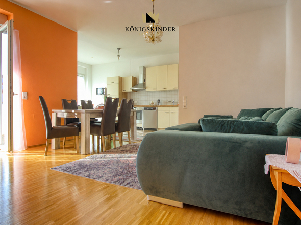 großes Wohnzimmer
