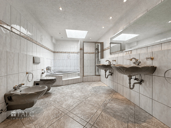 Badezimmer EG (aktuell)