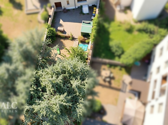 Außenansicht Garten (KI generiert)