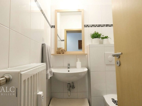 Gäste WC 1OG - (KI generiert)