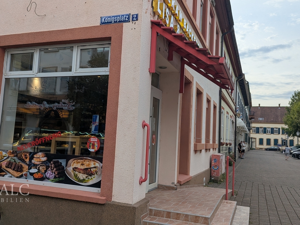 Außen seitlich