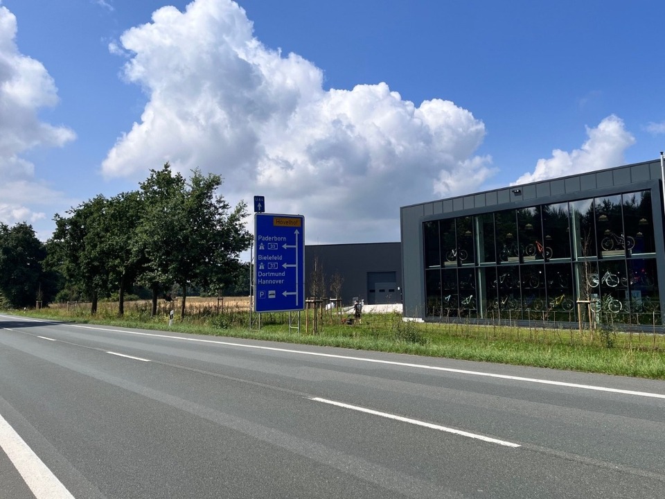 Autobahn A33 in unmittelbarer Nähe