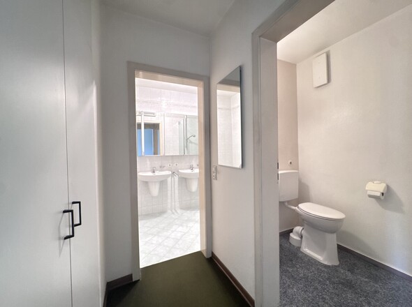 Ansicht Bad und WC