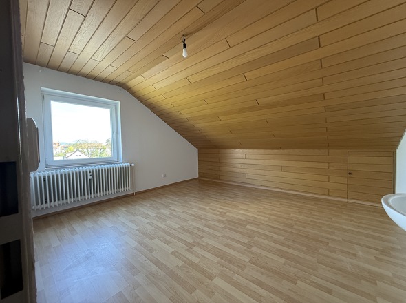 separates "Arbeitszimmer" im Dachgeschoss