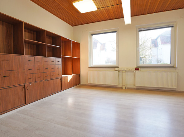 Büro 1 (1)