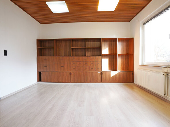 Büro 1 (2)